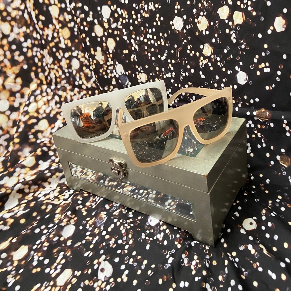 Sunglasses - Picture 3 of 3